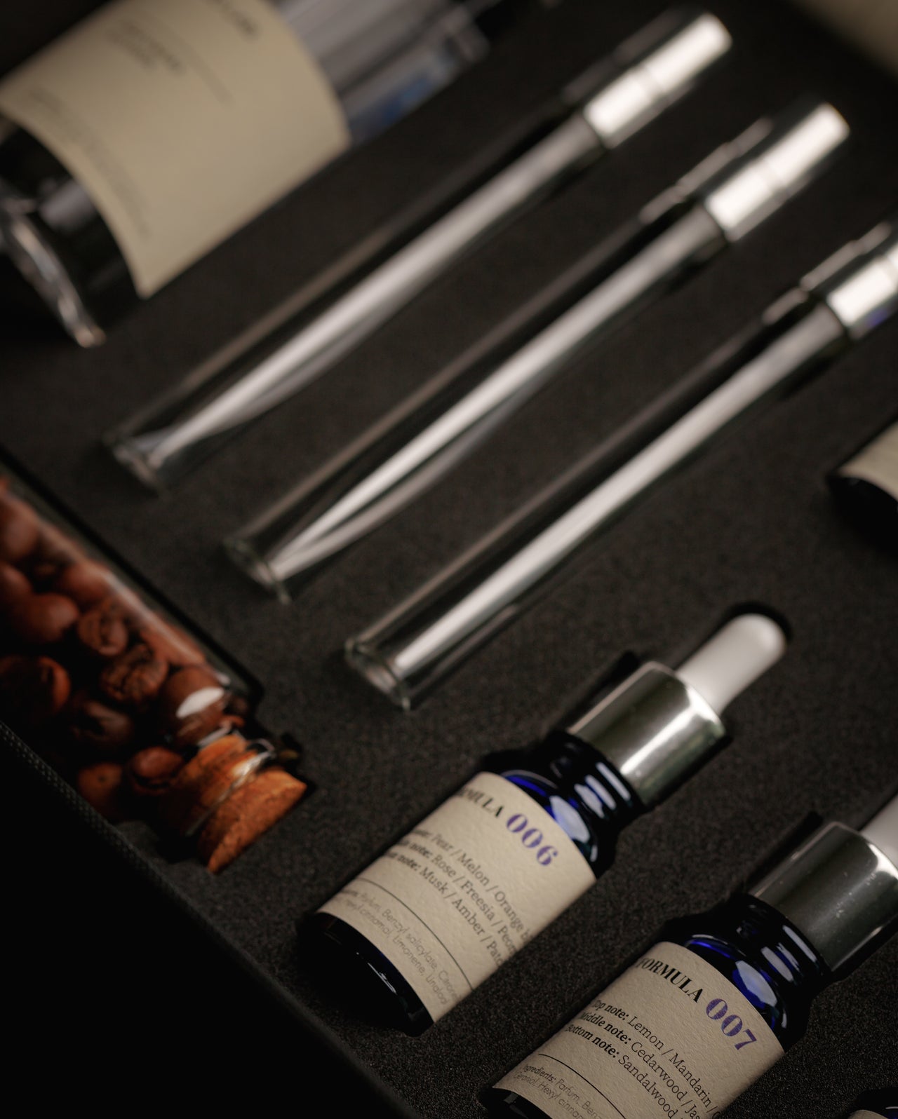 BE YOUR OWN PERFUMER kit